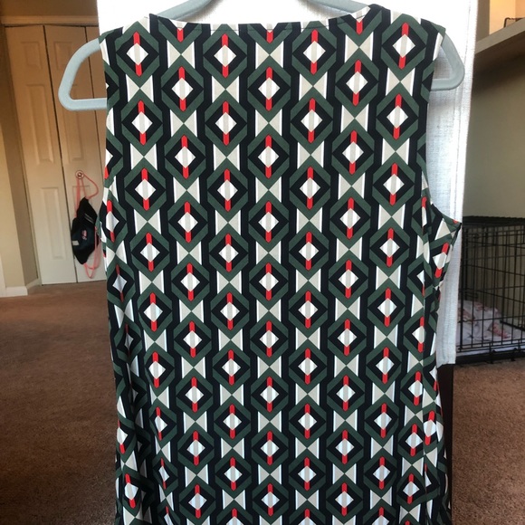 Calvin Klein Patterned Tank - Picture 2 of 3